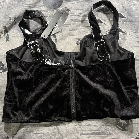 NWT KILLSTAR KELSI VELVET CROP TOP SZ XXL - Picture 5 of 6